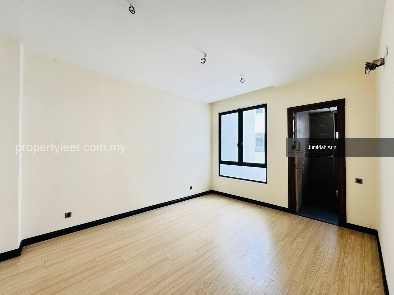 propertyleet-End-Lot-Non-Facing-House-3-Storey-Superlink-Anggun-Kirana-Setia-Alam-Shah-Alam-With-Private-Lift-67e36b336f66e.jpg